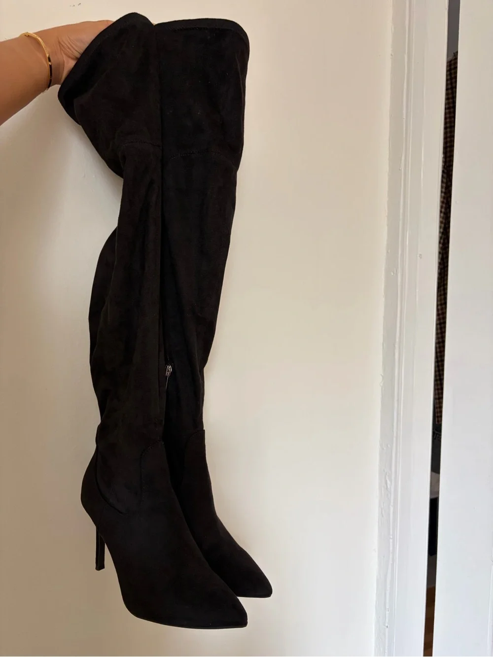 Women's Black Over-the-Knee Stiletto Boots - Sleek Pointed-Toe Design